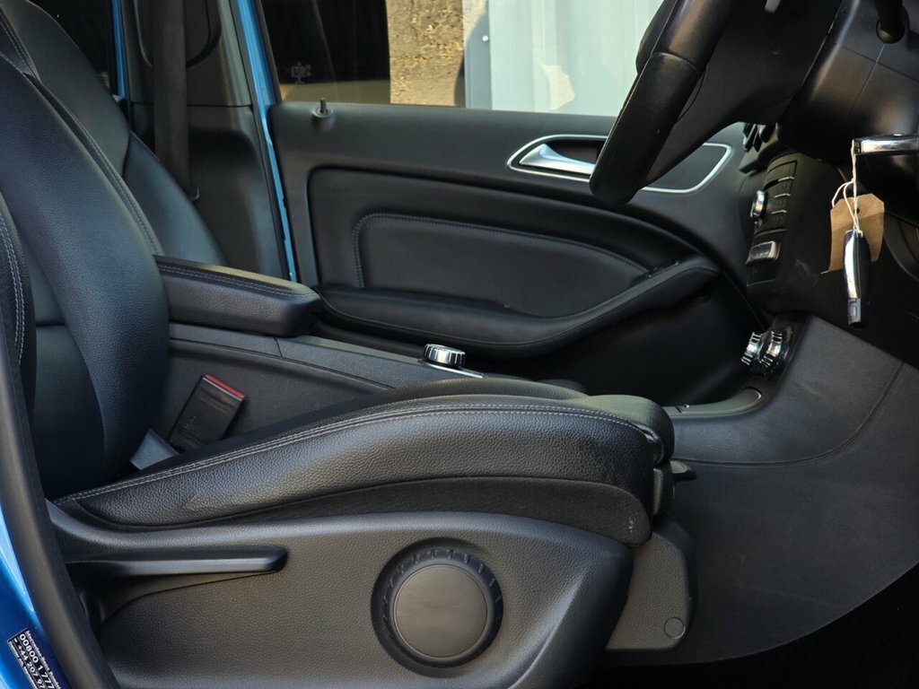 Mercedes-Benz B Class 1.6 B 180 Sport Premium 121 Bhp Blue #13