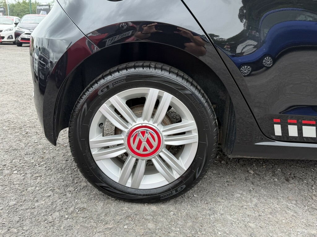 Volkswagen Up 1.0 Up Beats Black #2