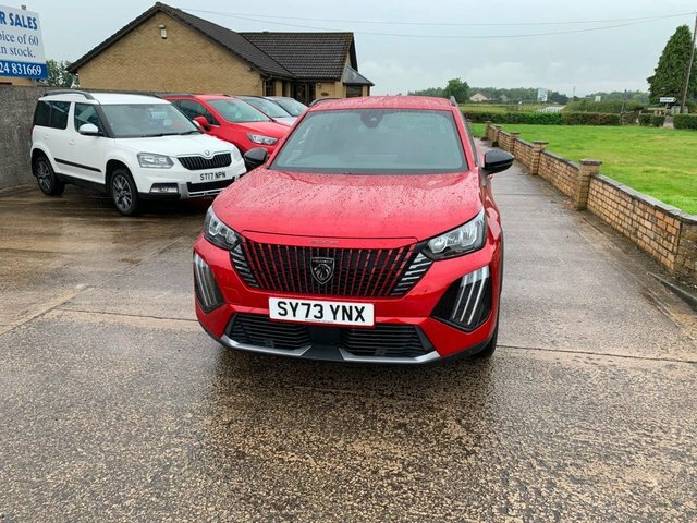 Peugeot 2008 1.2 Puretech Allure Suv Euro 6 Red #2