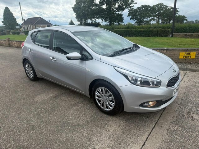 Kia Ceed 1.4 Crdi 1 Hatchback Euro 5 89 Silver #2