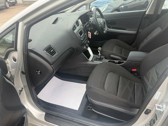 Kia Ceed 1.4 Crdi 1 Hatchback Euro 5 89 Silver #6