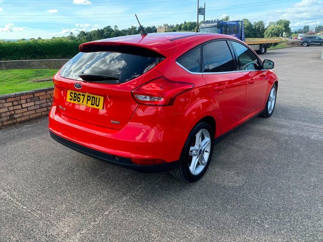 Ford Focus 1.0T Ecoboost Zetec Edition Hatchback M Red #5