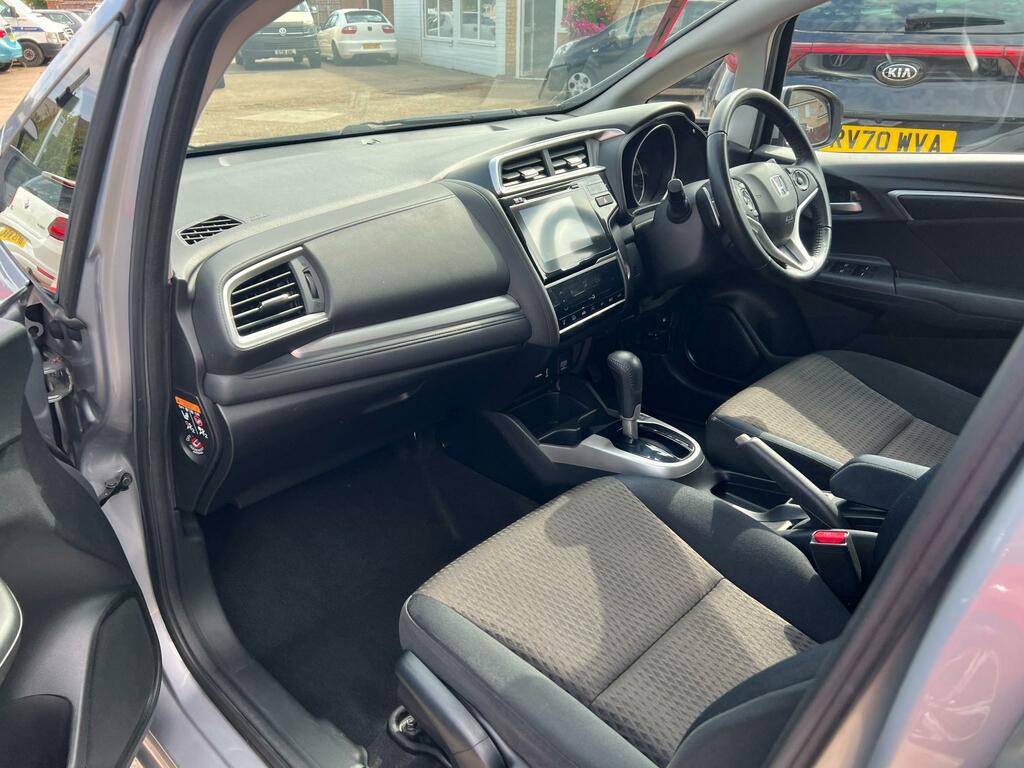 Honda Jazz 1.3 I-vtec S Red #11