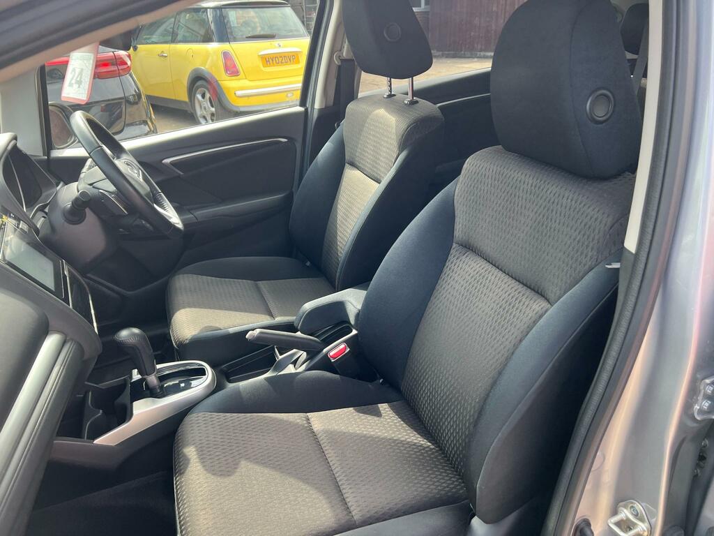 Honda Jazz 1.3 I-vtec S Red #13