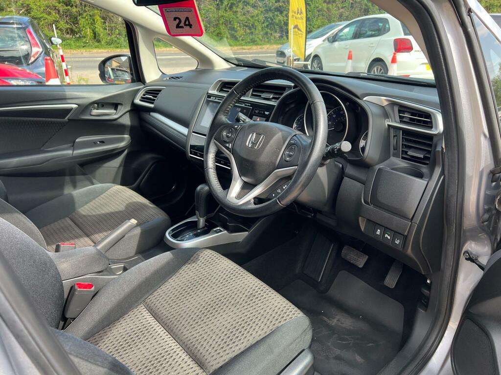 Honda Jazz 1.3 I-vtec S Red #32
