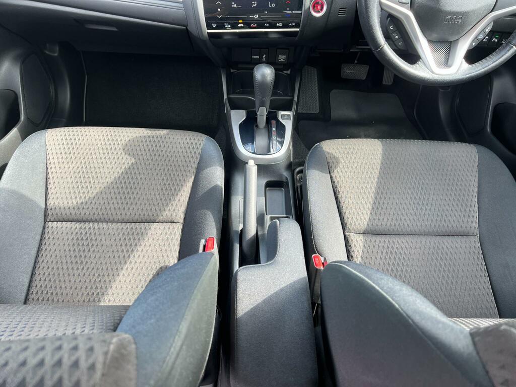Honda Jazz 1.3 I-vtec S Red #18