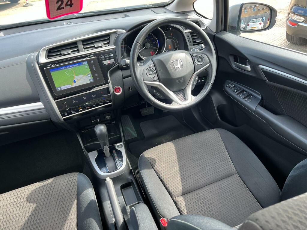 Honda Jazz 1.3 I-vtec S Red #16