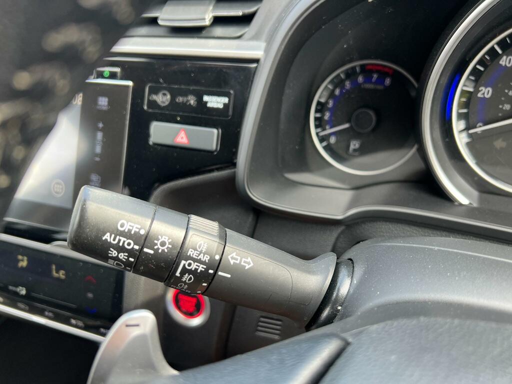 Honda Jazz 1.3 I-vtec S Red #28