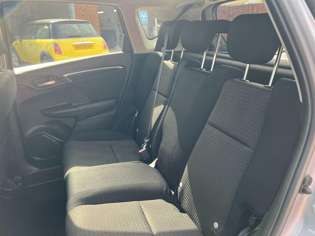 Honda Jazz 1.3 I-vtec S Red #42