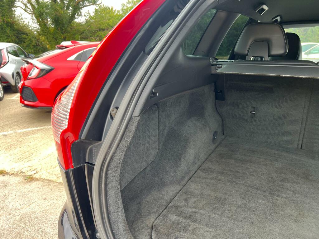 Volvo XC60 2.4 D5 Se Lux Nav Awd 212 Bhp Red #45