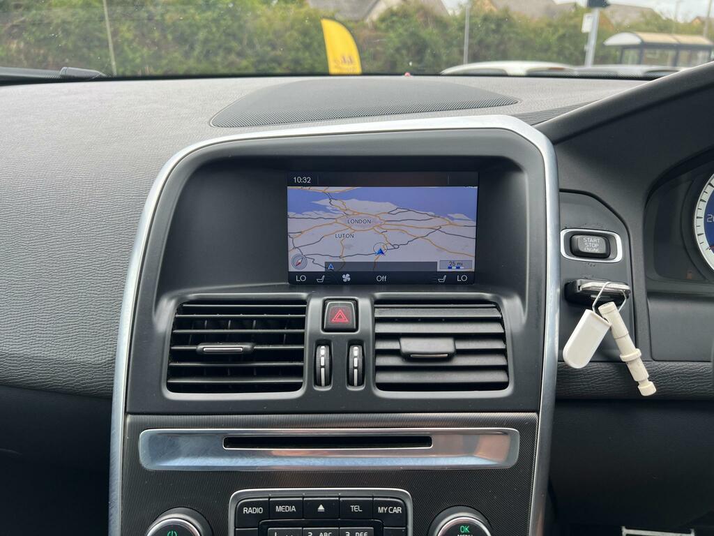 Volvo XC60 2.4 D5 Se Lux Nav Awd 212 Bhp Red #20