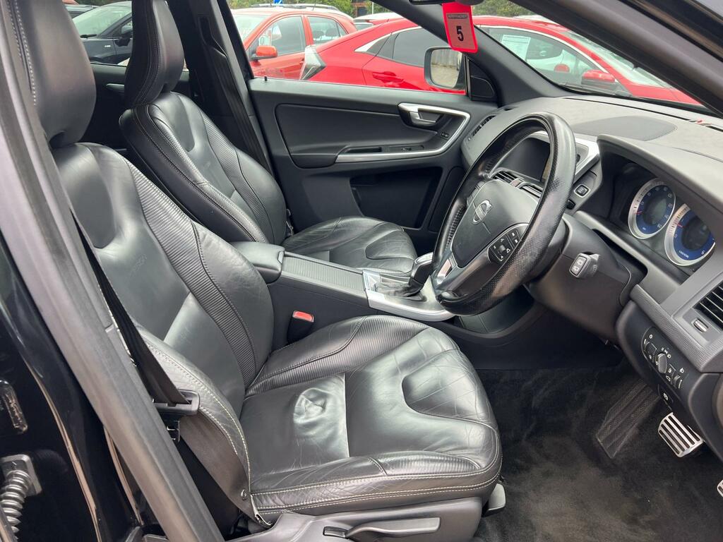 Volvo XC60 2.4 D5 Se Lux Nav Awd 212 Bhp Red #32