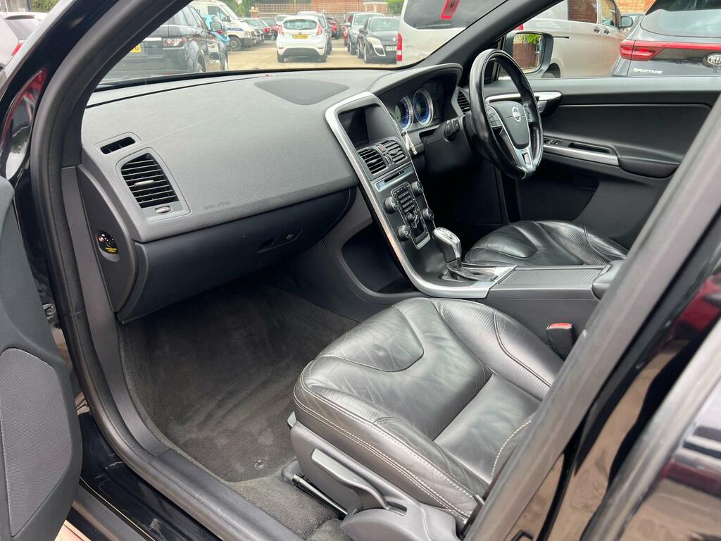 Volvo XC60 2.4 D5 Se Lux Nav Awd 212 Bhp Red #11