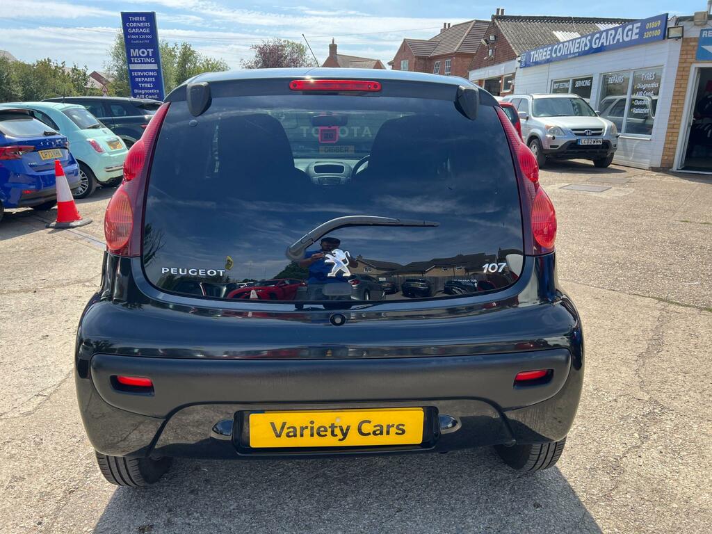Peugeot 107 Allure Black #6