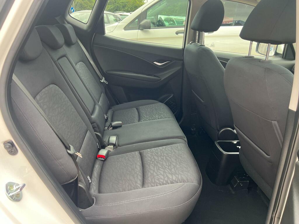 Hyundai Ix20 1.4 Active Hatchback Euro 5 90 Grey #34