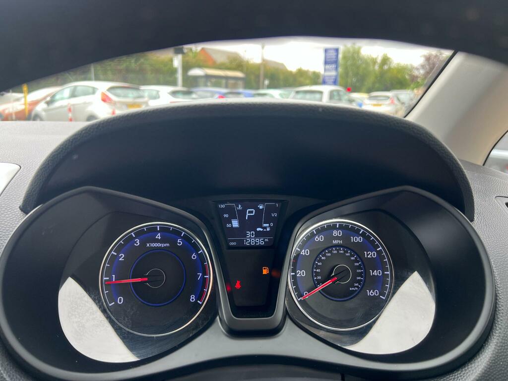 Hyundai Ix20 1.4 Active Hatchback Euro 5 90 Grey #21