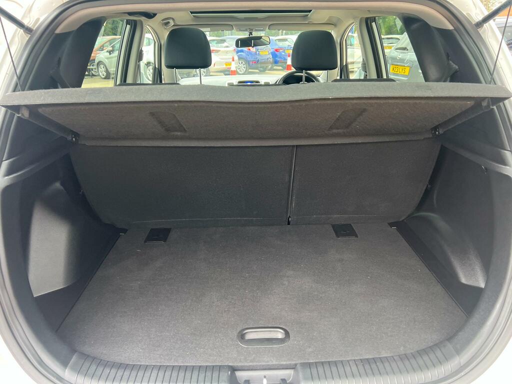 Hyundai Ix20 1.4 Active Hatchback Euro 5 90 Grey #41