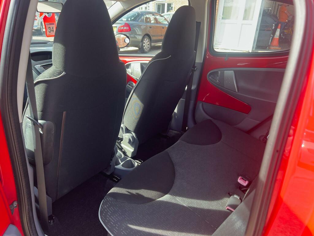 Peugeot 107 107 Verve Black #27