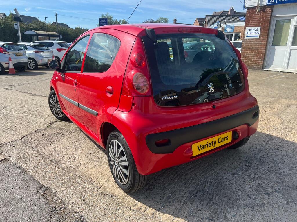 Peugeot 107 Urban Automatic Red #5