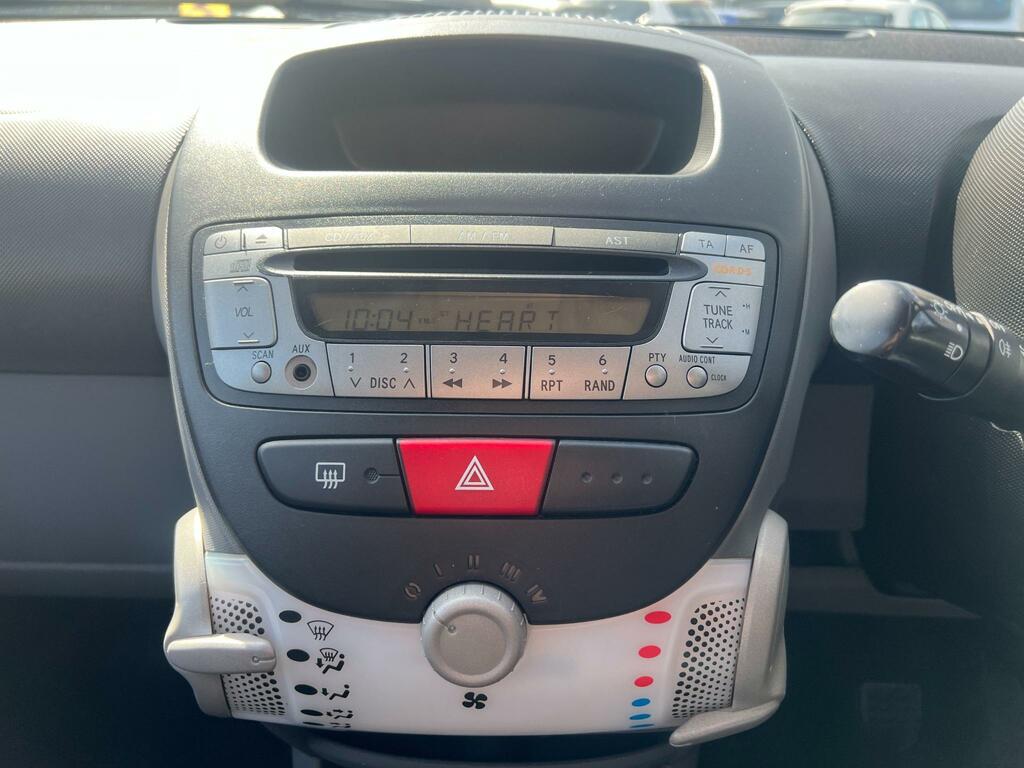 Peugeot 107 107 Verve Black #13