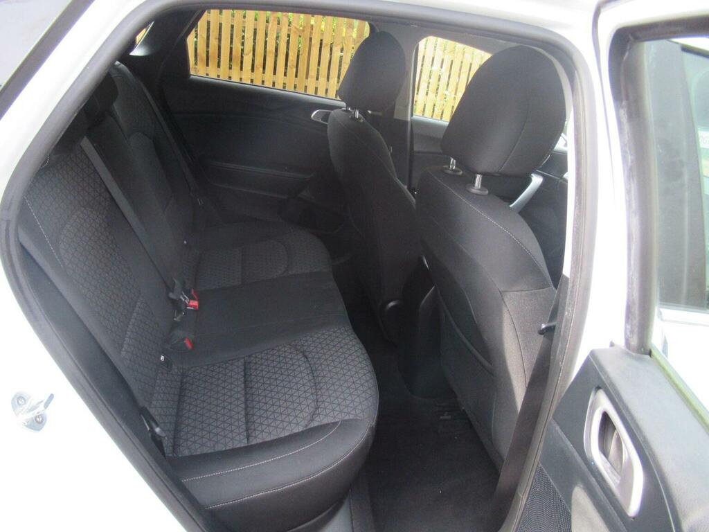 Kia Ceed 1.6 Crdi 3 Sportswagon Dct  #16