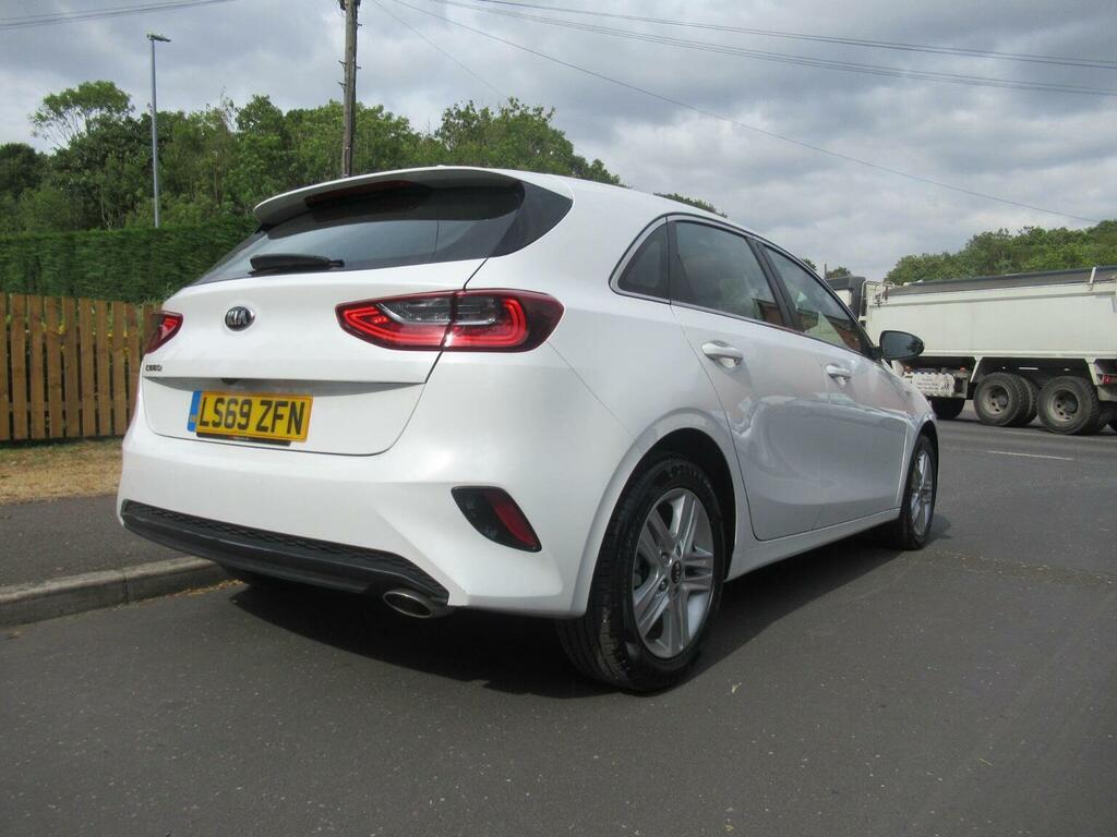 Kia Ceed 1.6 Crdi Eco 2 Euro 6 Ss White #3
