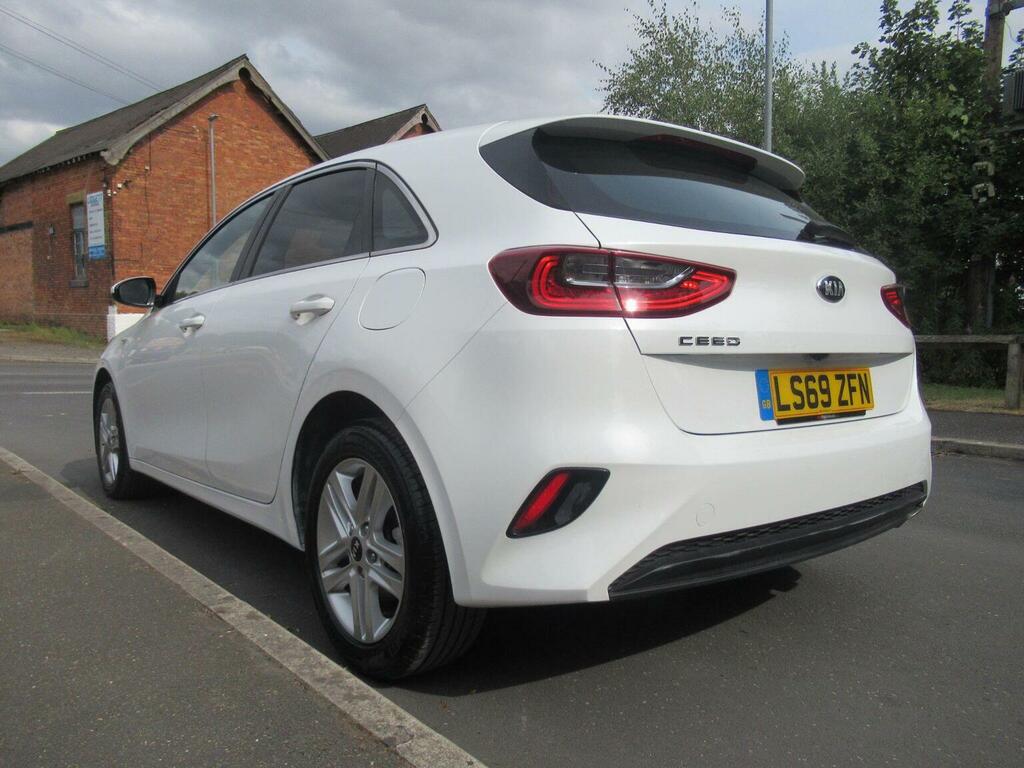 Kia Ceed 1.6 Crdi Eco 2 Euro 6 Ss White #5