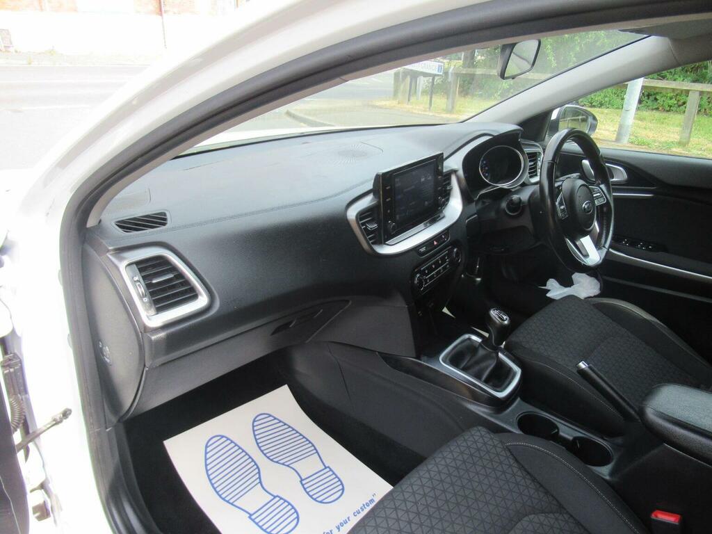 Kia Ceed 1.6 Crdi 3 Sportswagon Dct  #12