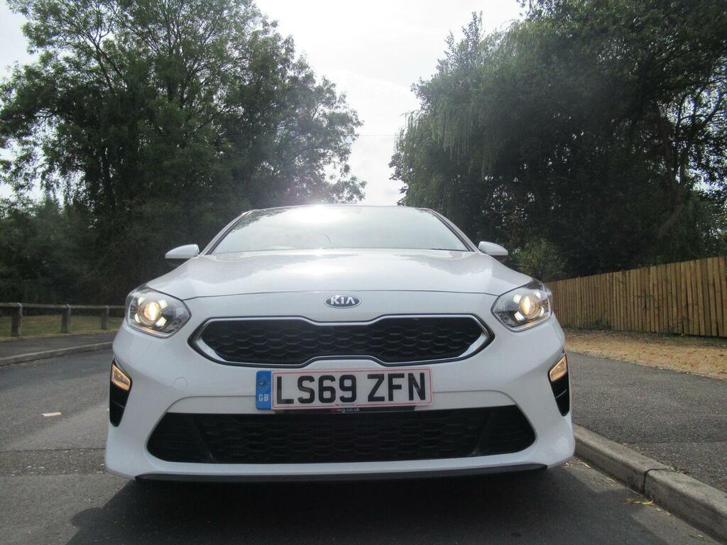 Kia Ceed 1.6 Crdi 3 Sportswagon Dct  #8