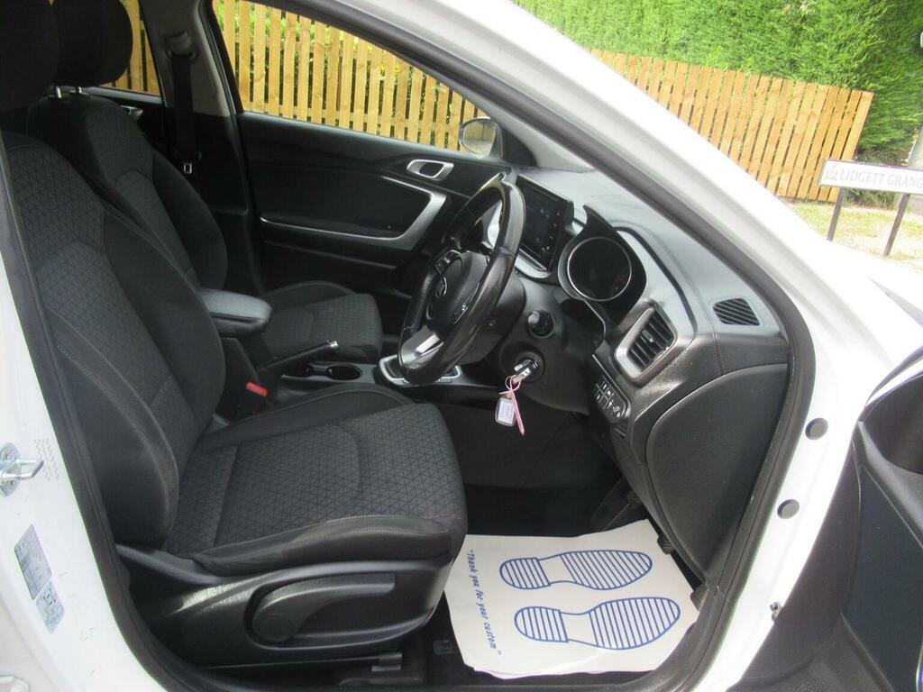 Kia Ceed 1.6 Crdi 3 Sportswagon Dct  #17