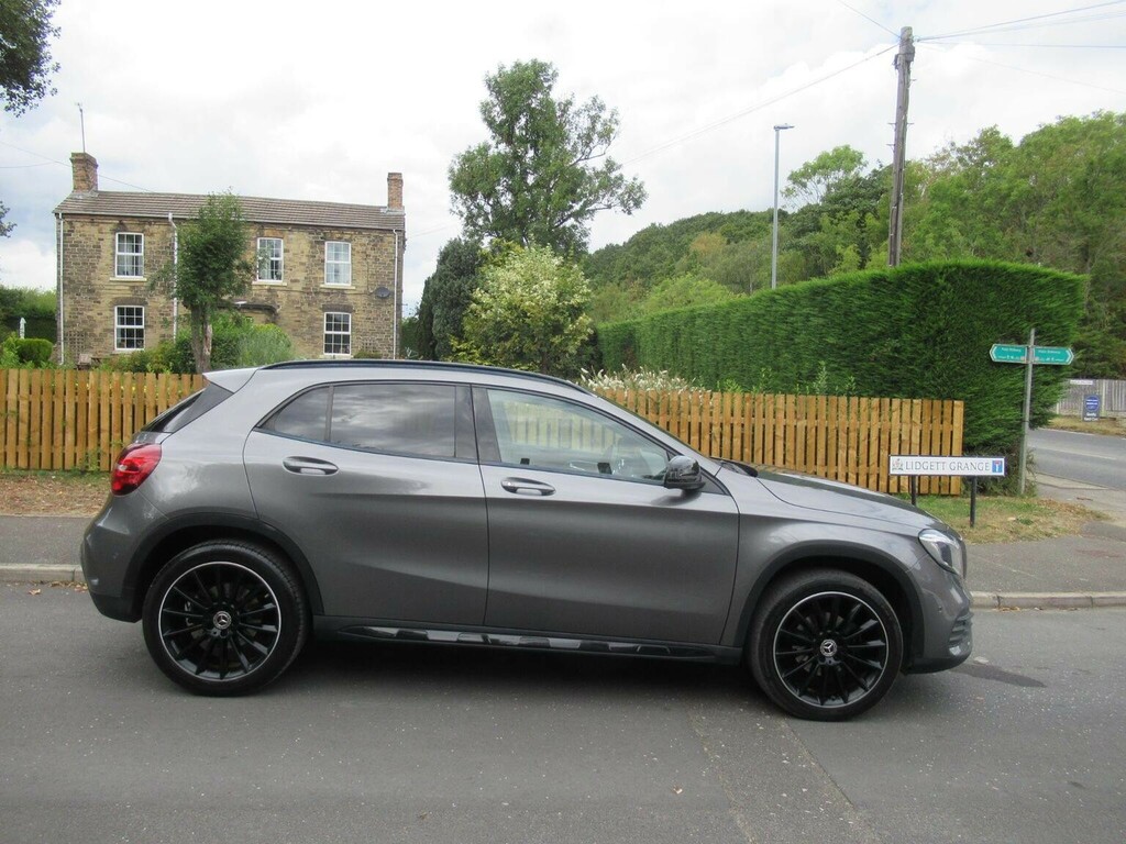 Mercedes-Benz GLA Class Suv 2.1 Gla200d Amg Line Premium 7G-dct 4Matic E YA68DHO Grey #3