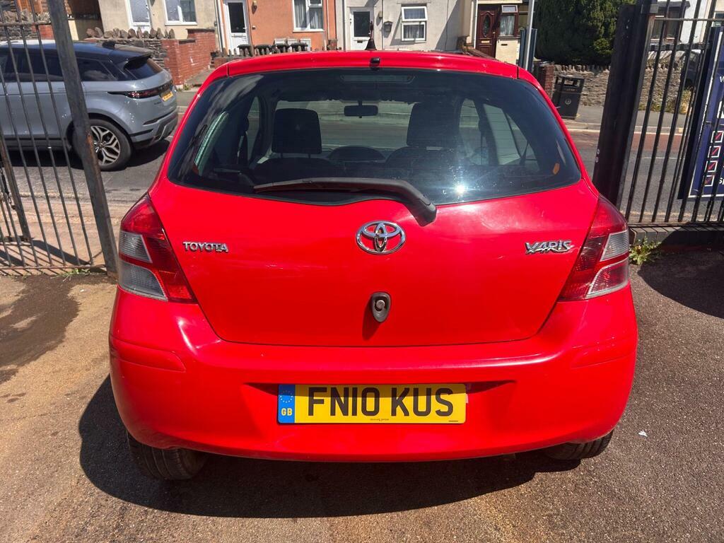 Toyota Yaris Hatchback 1.33 Black #5