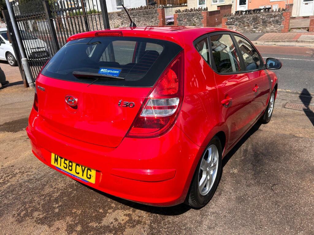 Hyundai I30 1.4 Comfort Euro 4 Red #6