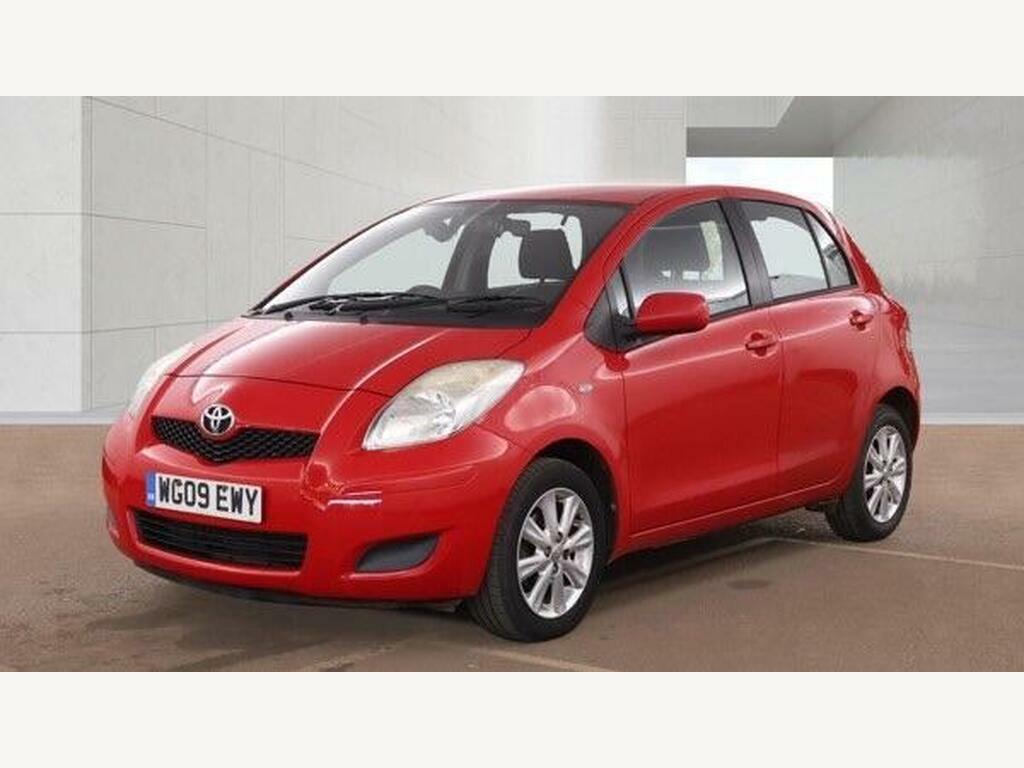 Toyota Yaris 1.33 Dual Vvt-i Tr Silver #2