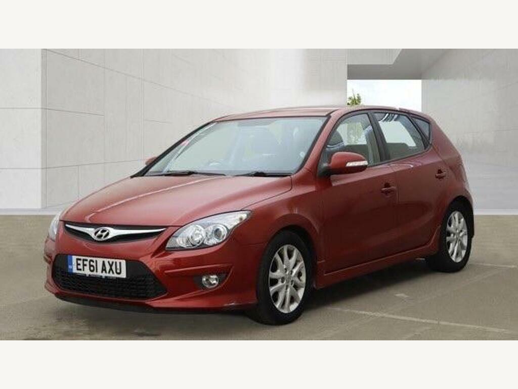 Hyundai I30 1.4 Comfort Euro 5 Red #2