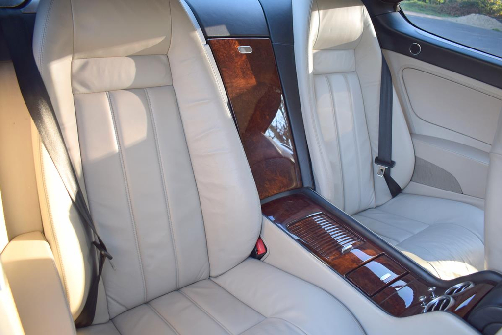 Bentley Continental Gt -- Black #5