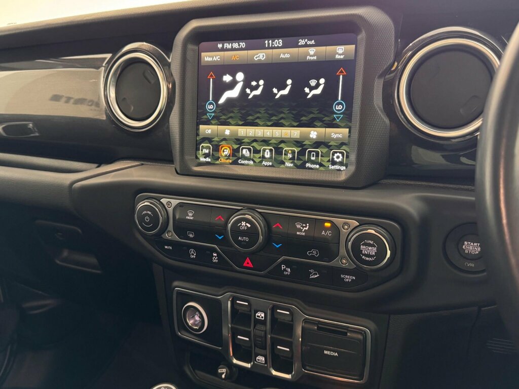 Jeep Wrangler 2.0 Turbo 272 Bhp Gme Night Eagle 4Wd Vq White #12