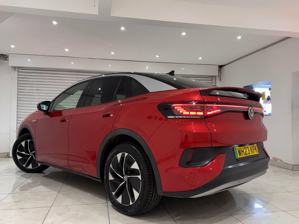 Volkswagen ID.5 Pro 77Kwh Style Red #4
