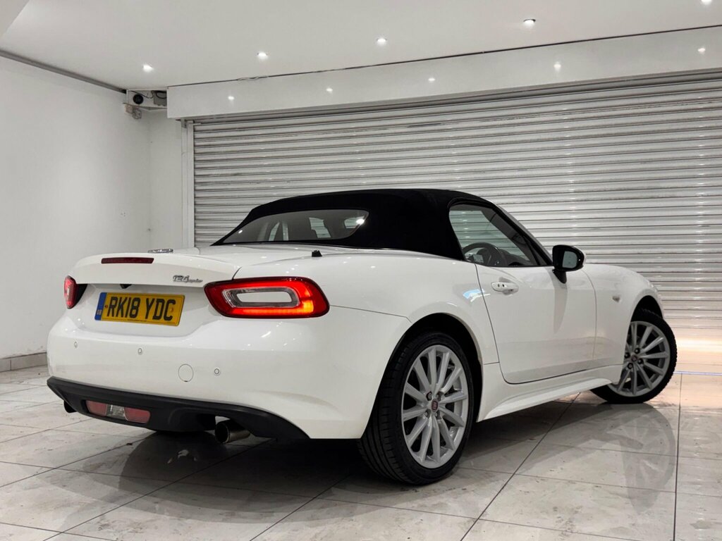 Fiat 124 Spider 1.4 Multiair Lusso Euro 6 RK18YDC White #2