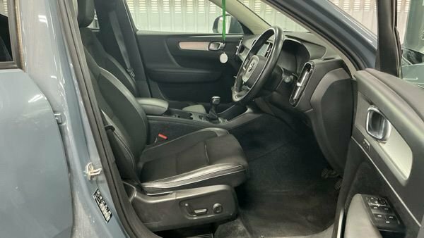 Volvo XC40 1.5 T3 163 R Design Grey #8