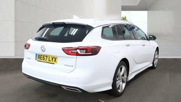Vauxhall Insignia 2017 2.0 Turbo D Blueinjection Sri VX Line Nav Spo White #5