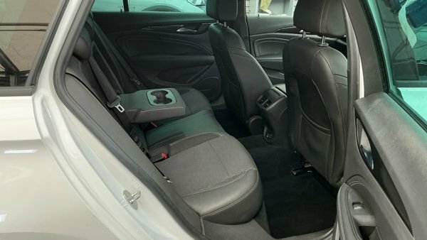 Vauxhall Insignia 2.0 Turbo D Sri Blue #9