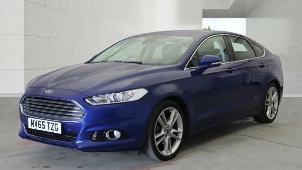 Ford Mondeo 2015 2.0 Tdci Titanium Hatchback Blue #3