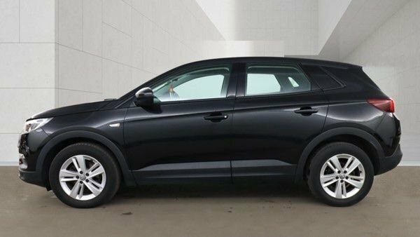 Vauxhall Grandland X 2018 1.5 Turbo D Blueinjection Se Suv M Black #4