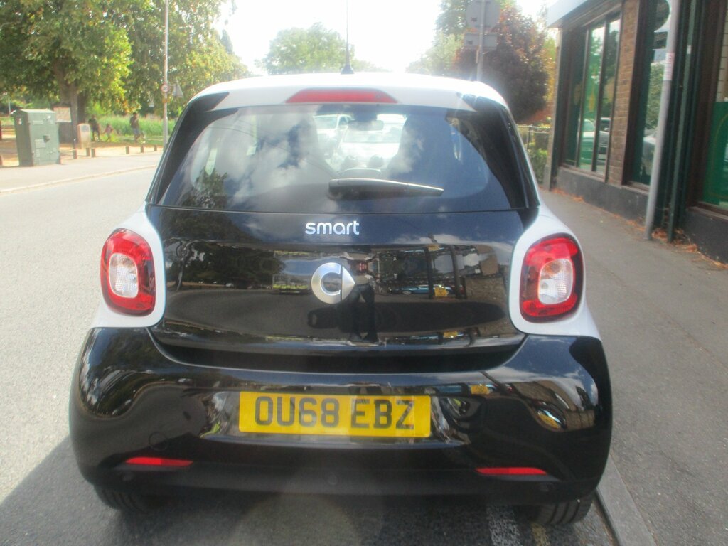 Smart Forfour 0.9T Prime Premium Hatchback Twinamic White #5