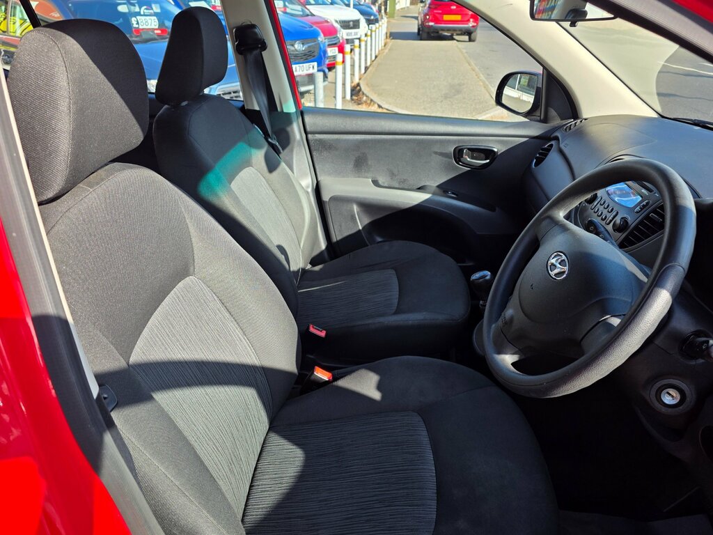 Hyundai I10 1.2 Active Hatchback Euro 5 85 Red