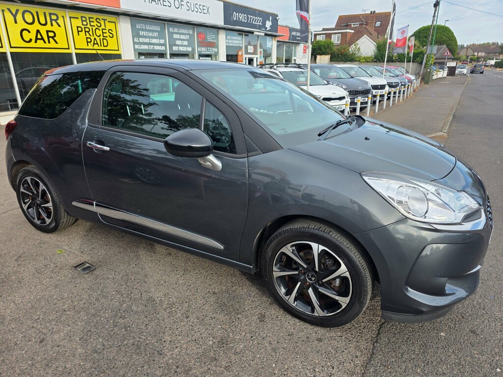 DS DS 3 1.2 Puretech Elegance Hatchback Grey