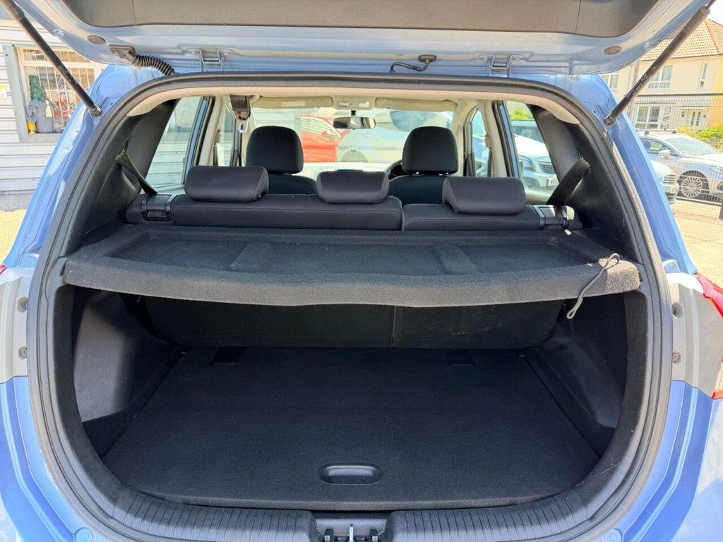 Hyundai Ix20 Blue Drive 1.6Crdi Active 5Dr. Blue #9