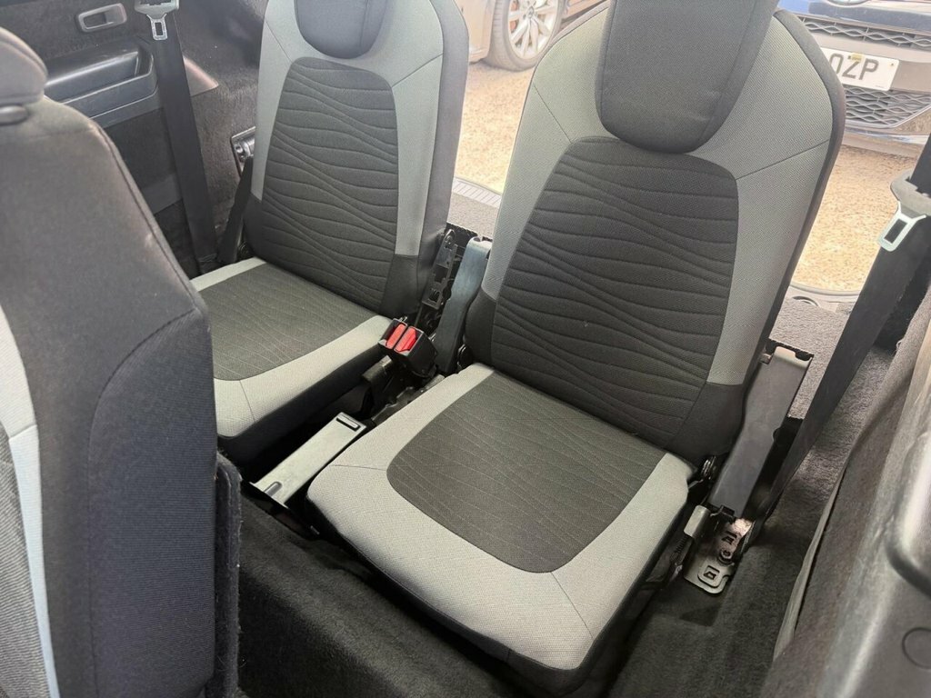 Citroen Grand C4 Picasso  Red #13