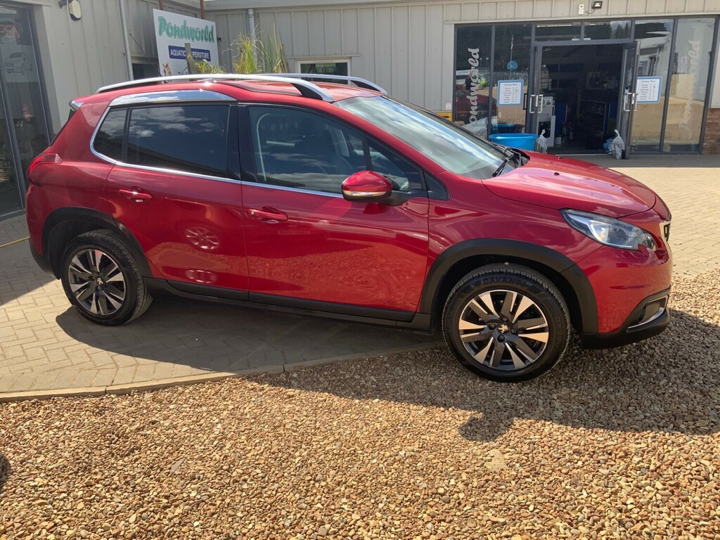 Peugeot 2008 1.2 Puretech Allure Hatchback Red #4